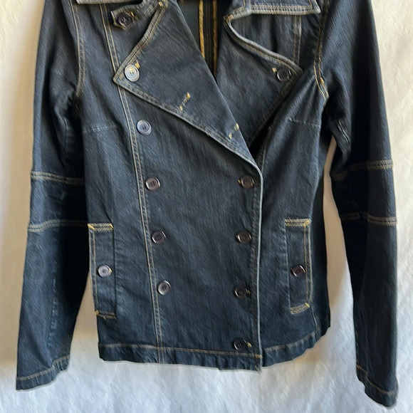 Rue21 dark wash stretch denim jacket, size L - Picture 3 of 9